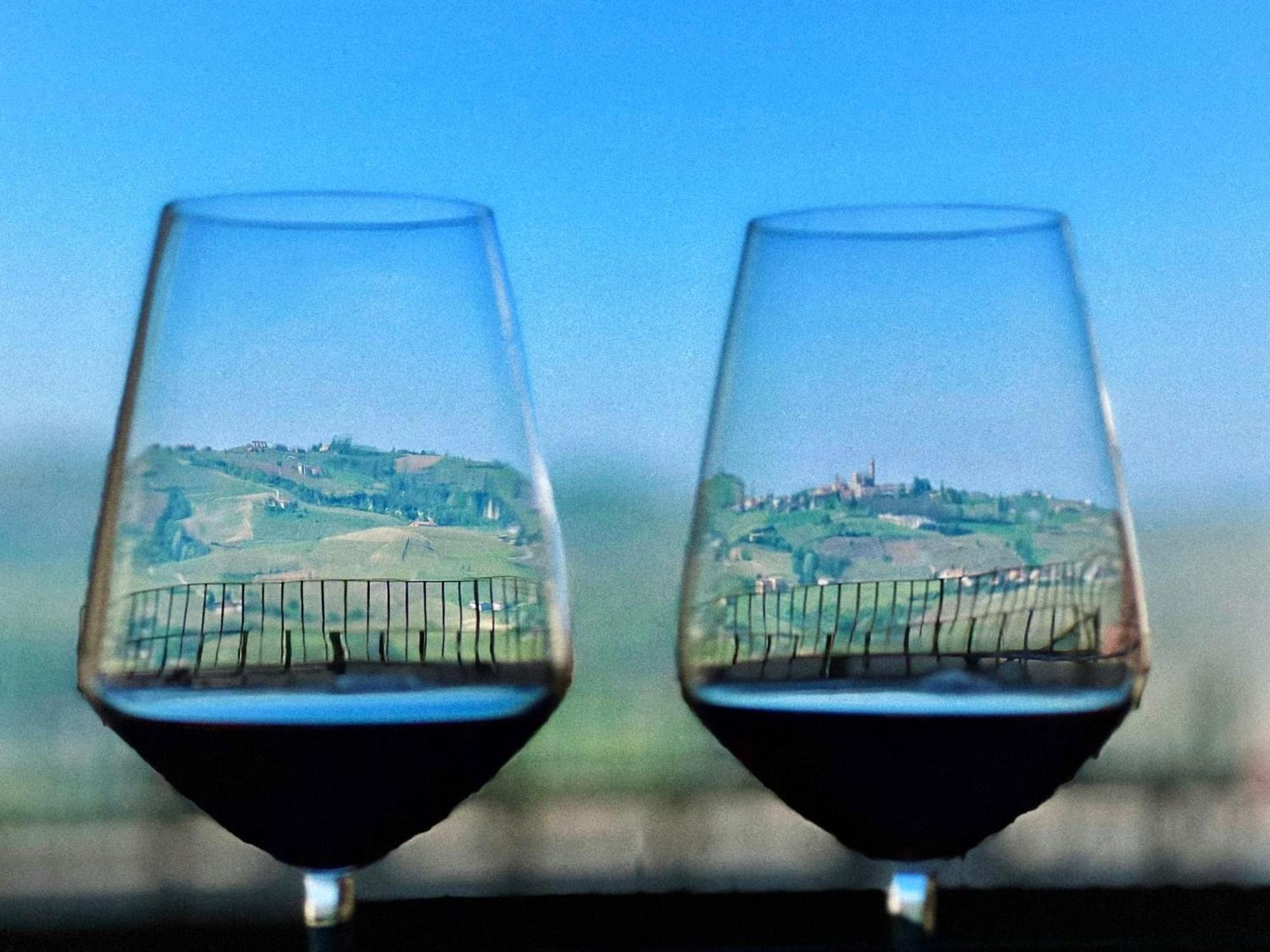 Calosso Wine View Escape Exterior foto